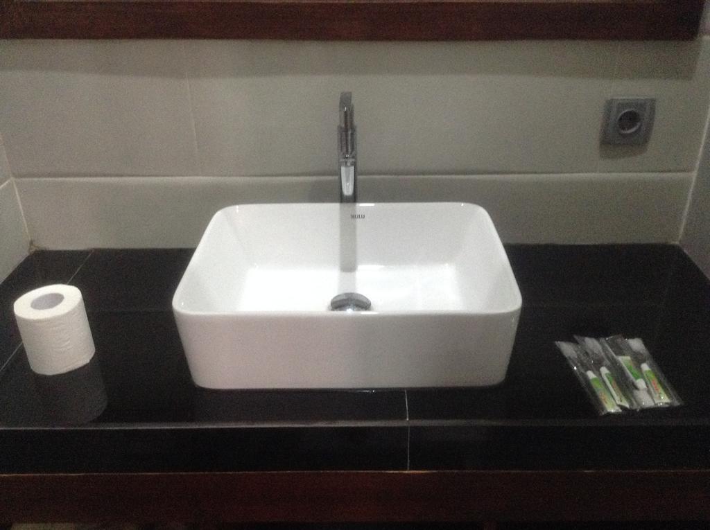 Rasti Homestay Kuta  Екстер'єр фото